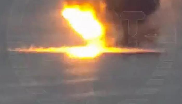 Rus savaş gemisi Karadeniz'de vuruldu… Bölgeden ilk görüntüler geldi!