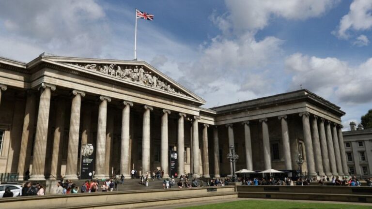 British Museum’da M.Ö 15. yüzyıla ait mücevherler çalındı