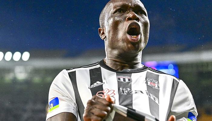 Aboubakar’ın gol sevinci maçın bile önüne geçti! Lucescu’nun karşısında durdu ve…Beşiktaş