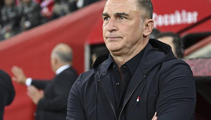 İtalyanlar, milli takımın yeni hocasını resmen duyurdu! Kuntz’un yerine Montella geliyor…Milli Takım