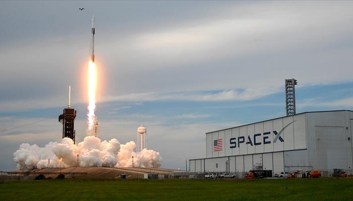 WSJ yazdı: “SpaceX, önemli Avrupa uydularını fırlatmak için anlaşma imzaladı”