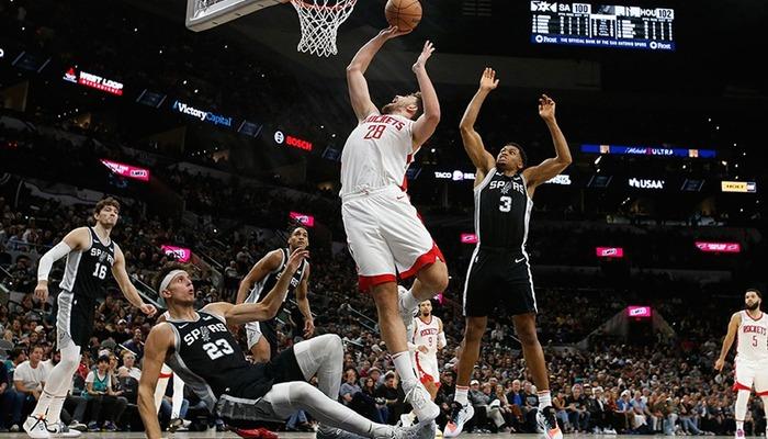 Cedi Osman’lı Spurs, Alperen Şengün’lü Rockets’ı uzatmada yendiNBA