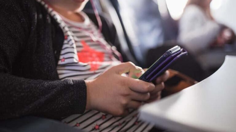 Aşırı ekran kullanımı epilepsiyi tetikleyebilir