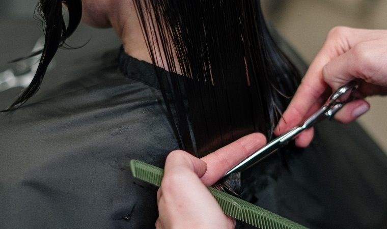 Saç kesimi erkekte 250, kadında 700 TL’yi buldu