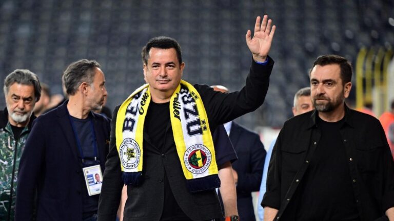 Fenerbahçe Asbaşkanı Acun Ilıcalı, basın toplantısı düzenliyor!