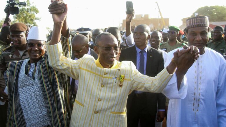 Burkina Faso’da hükümet görevden alındı