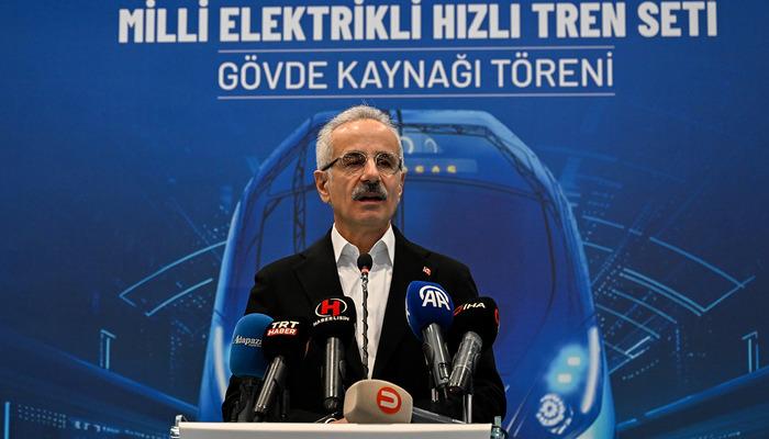 Yerli ve milli elektrikli hızlı tren setine ilk kaynak! Bakan Uraloğlu: ‘Tarihe not düşüyoruz’