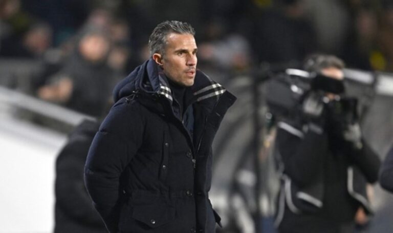 Robin van Persie eski takımına imza attı! – Son Dakika Spor Haberleri