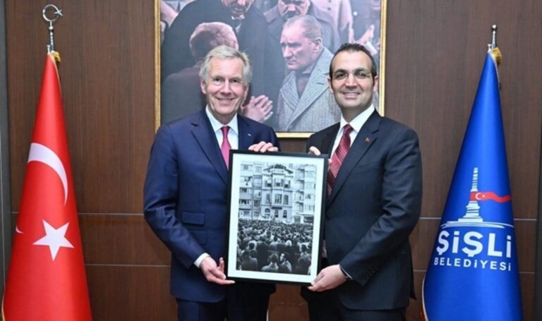 Eski Almanya Cumhurbaşkanı’ndan Şişli Belediye Başkanı Özgür Şahan’a ziyaret – Son Dakika Siyaset Haberleri