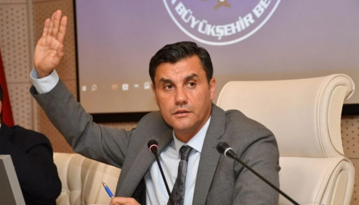 Ferdi Zeyrek 74 yıl sonra bir ilki başarmıştı! CHP Manisa’da birinci parti olmuştu