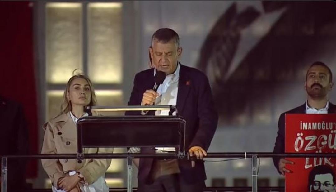 Özgür Özel, CHP'nin Saraçhane etkinliğiyle konuştu: 