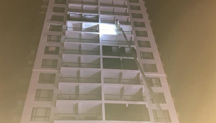 Ankara’da 26 katlı binada yangın paniği! Vatandaşlar tahliye ediliyor, dumandan etkilenenler oldu