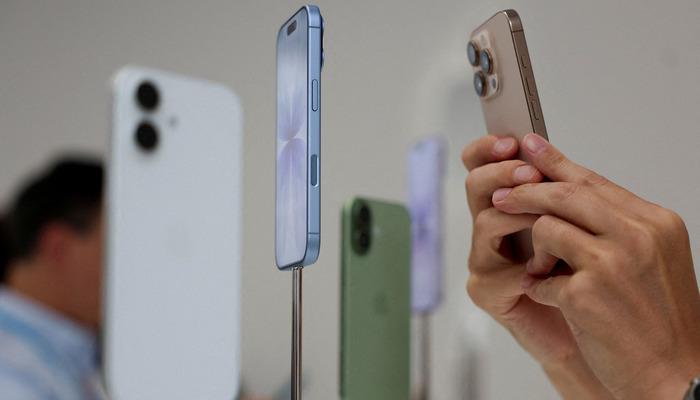 iPhone kullanıcılarından Apple’a iOS 26 isyanı: “Telefonumu tuğlaya çevirdi”