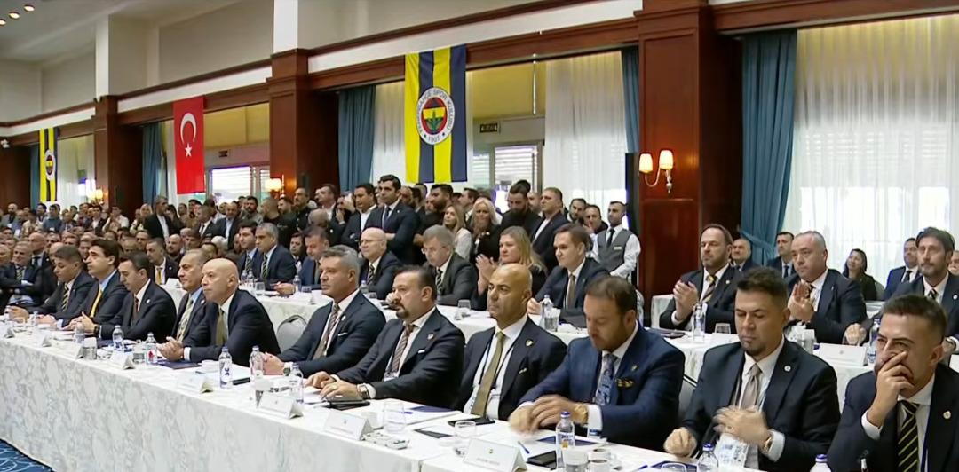 Aziz Yıldırım Meclis kürsüsüne çıktı, kaos çıktı! Ali Koç'a inanılmaz sözler... 