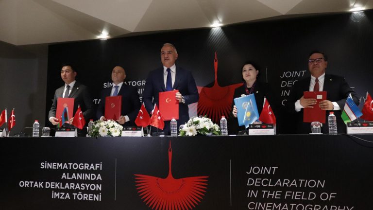 Bakan Ersoy duyurdu: Korkut Ata Türk Dünyası Film Festivali İstanbul’a dönüyor!